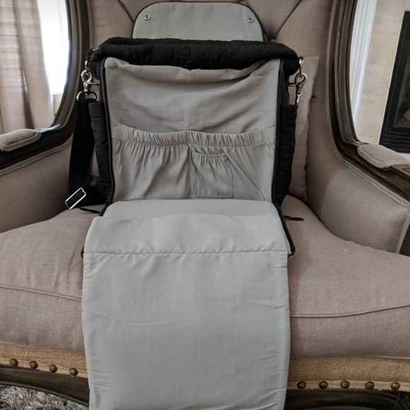 Petunia Pickle Bottom Central Park North Boxy Back Diaper Bag - Picture 4 of 7